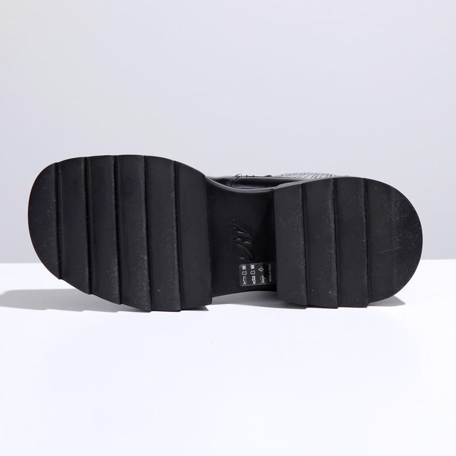 Roger Vivier ROGER VIVIER ロジェヴィヴィエ ショートブーツ Roger Vivier ROGER VIVIER ロジェヴィヴィエ ショートブーツ