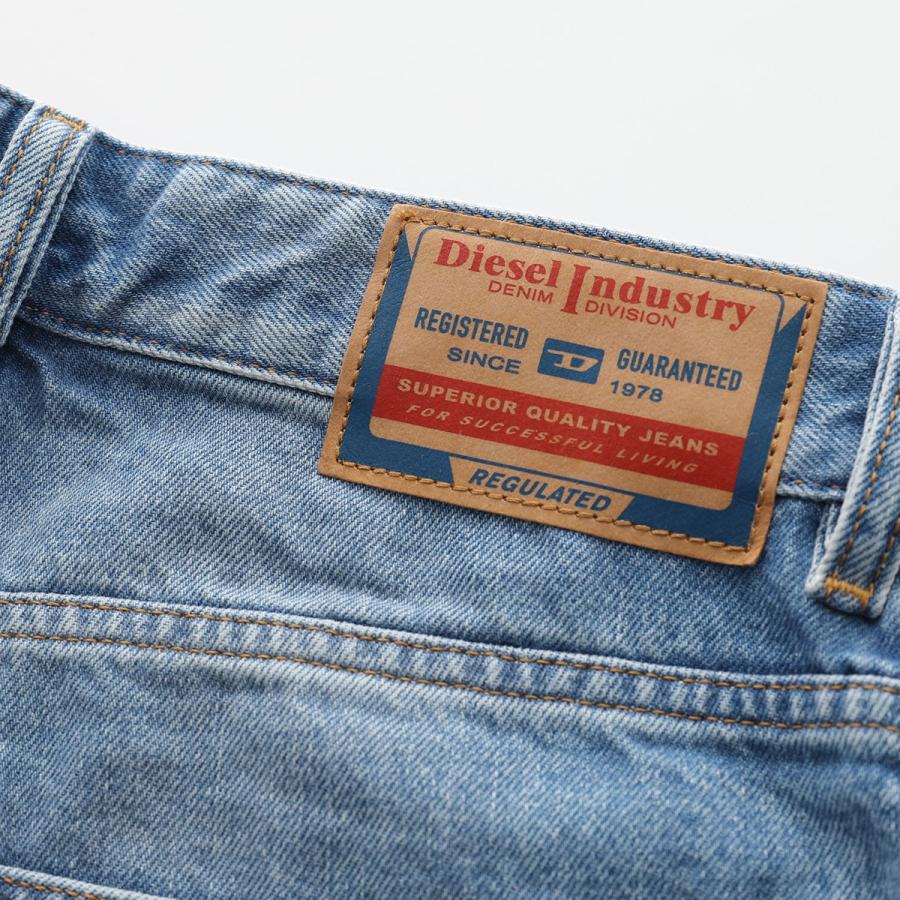 DIESEL ディーゼル ジーンズ Straight Jeans 1996 D-Sire 09i29 DIESEL ディーゼル ジーンズ Straight Jeans 1996 D-Sire 09i29