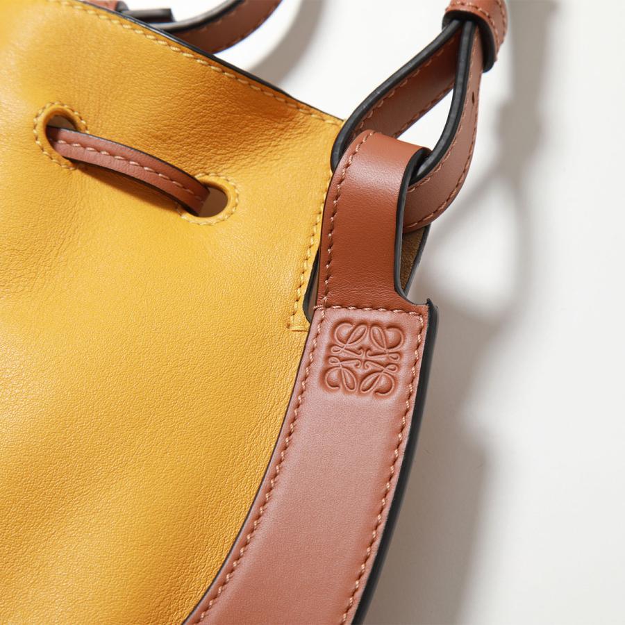 LOEWE ロエベ ショルダーバッグ HORSESHOE SMALL ホースシュー LOEWE ロエベ ショルダーバッグ HORSESHOE SMALL ホースシュー