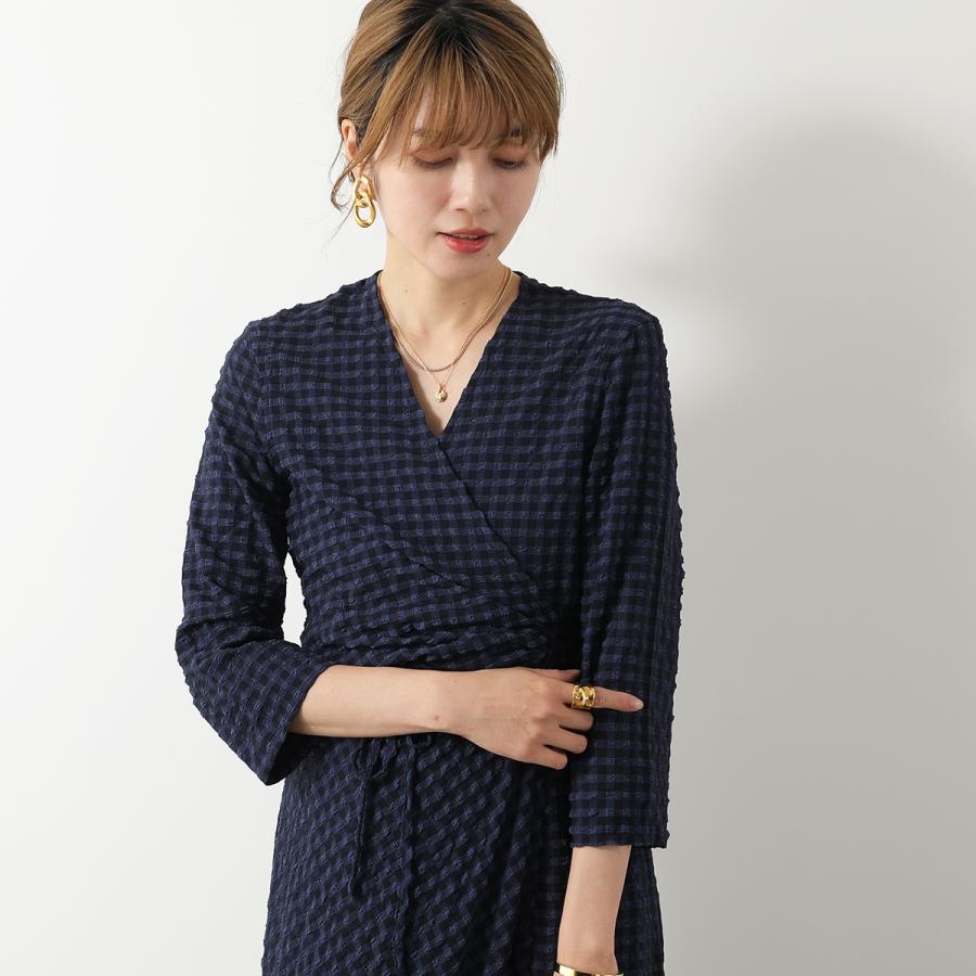 GANNI（ガニー） ワンピース Stretch Seersucker Gathered Midi Wrap