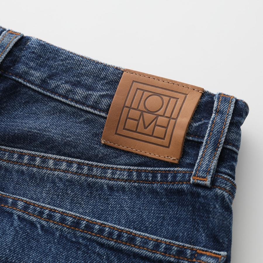 TOTEME（トーテム） ジーンズ CLASSIC CUT DENIMU 221 235 747