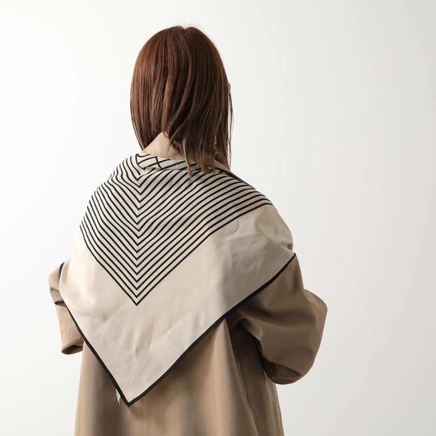 TOTEME Toteme トーテム スカーフ CENTERED MONOGRAM SILK 211 TOTEME Toteme トーテム スカーフ CENTERED MONOGRAM SILK 211