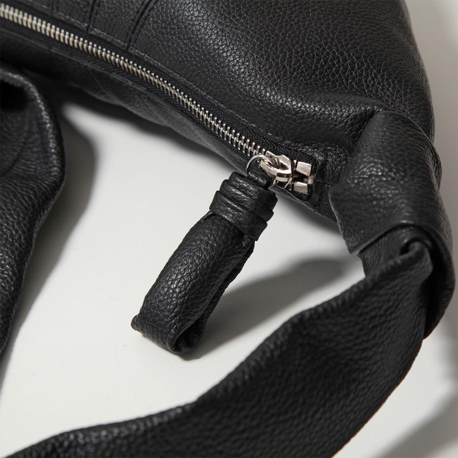 Lemaire ルメール クロスボディバッグ SMALL LEMAIRE（ルメール） クロスボディバッグ SMALL CROISSANT BAG