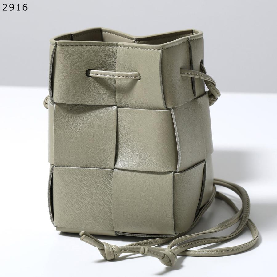 BOTTEGA VENETA（ボッテガ・ヴェネタ） ショルダーバッグ CASSETTE