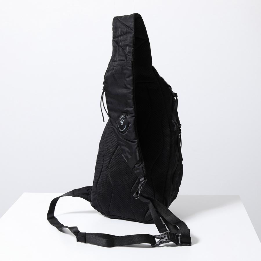 C.P. COMPANY（シーピーカンパニー） ボディバッグ Nylon B Crossbody