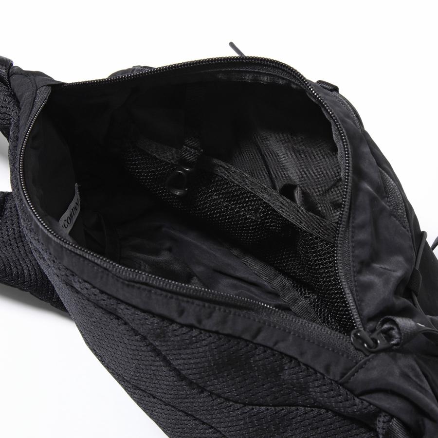 C.P. COMPANY（シーピーカンパニー） ボディバッグ Nylon B Crossbody