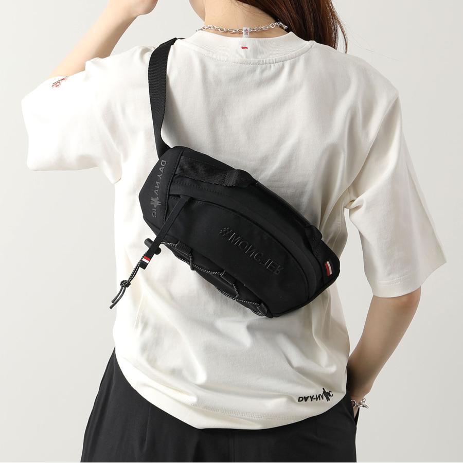 新品　MONCLER GRENOBLE　モンクレール　ベルトバッグ　ボディバッグ MONCLER（モンクレール） MONCLER GRENOBLE グルノーブル ボディバッグ