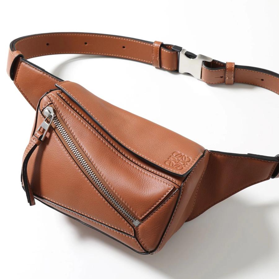 LOEWE（ロエベ） ボディバッグ PUZZLE MINI パズル ミニ B510EB1X03
