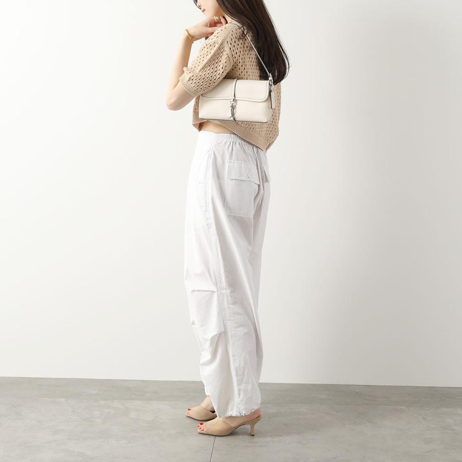 国内発 COACH Hamptons ハンプトンズショルダーバッグ CP132 白