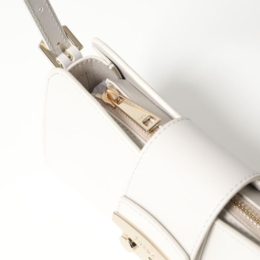 ♥︎FURLA フルラ 新品未使用 メトロポリス国内正規品 ペタロ 白♥︎ Stella McCartney（ステラ・マッカートニー） FURLA フルラ METROPOLIS