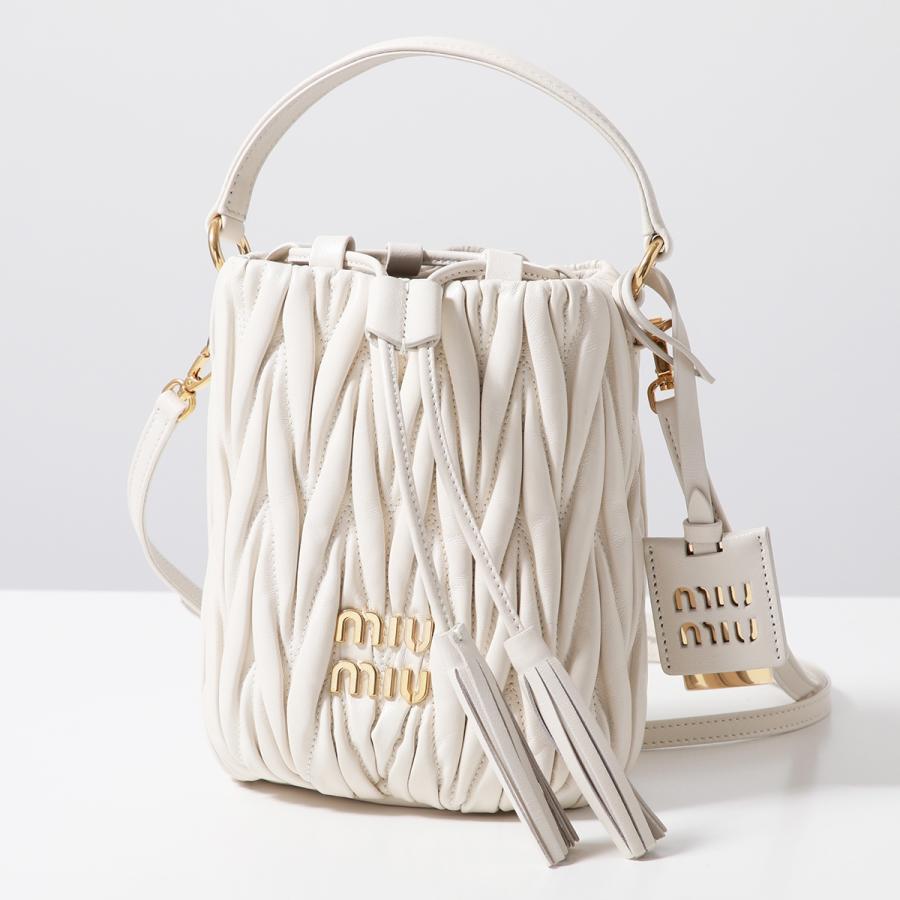 miu MIUMIU ミュウミュウ バケットバッグ MATELASSE マテラッセ miu MIUMIU ミュウミュウ バケットバッグ MATELASSE マテラッセ