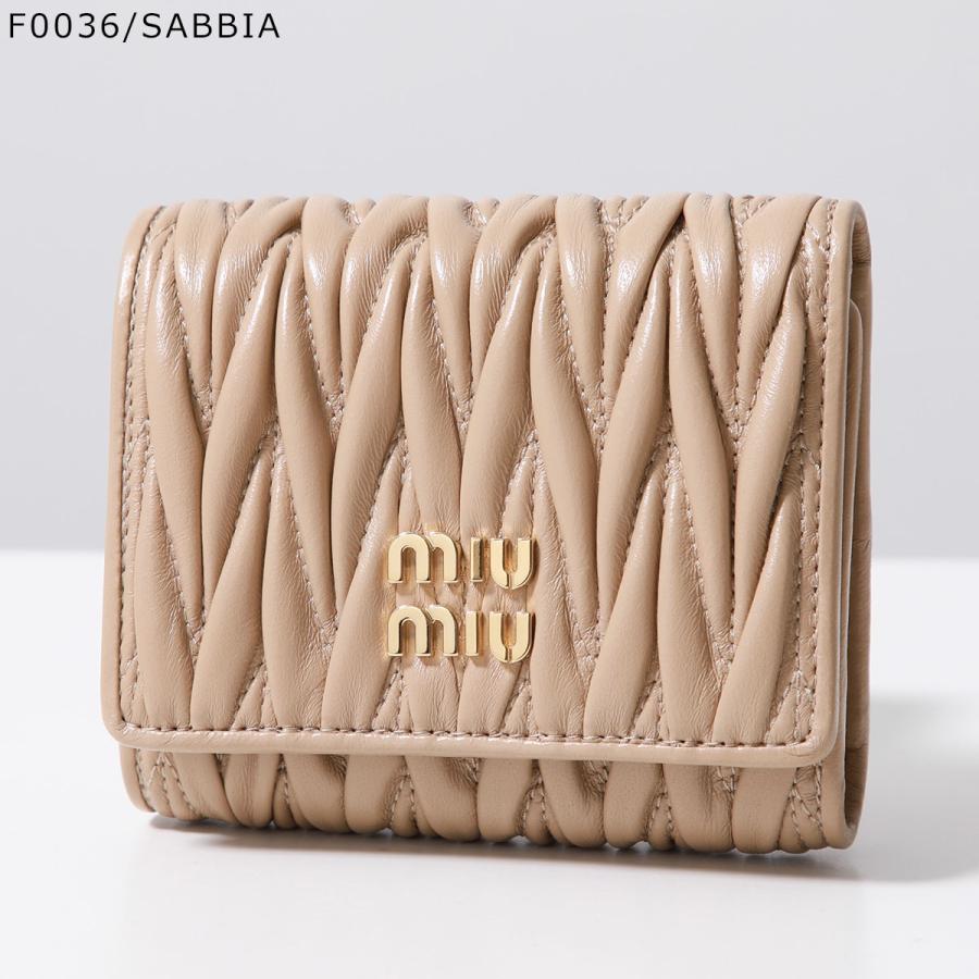 miu MIUMIU ミュウミュウ 三つ折り財布 MATELASSE マテラッセ miu MIUMIU ミュウミュウ 三つ折り財布 MATELASSE マテラッセ