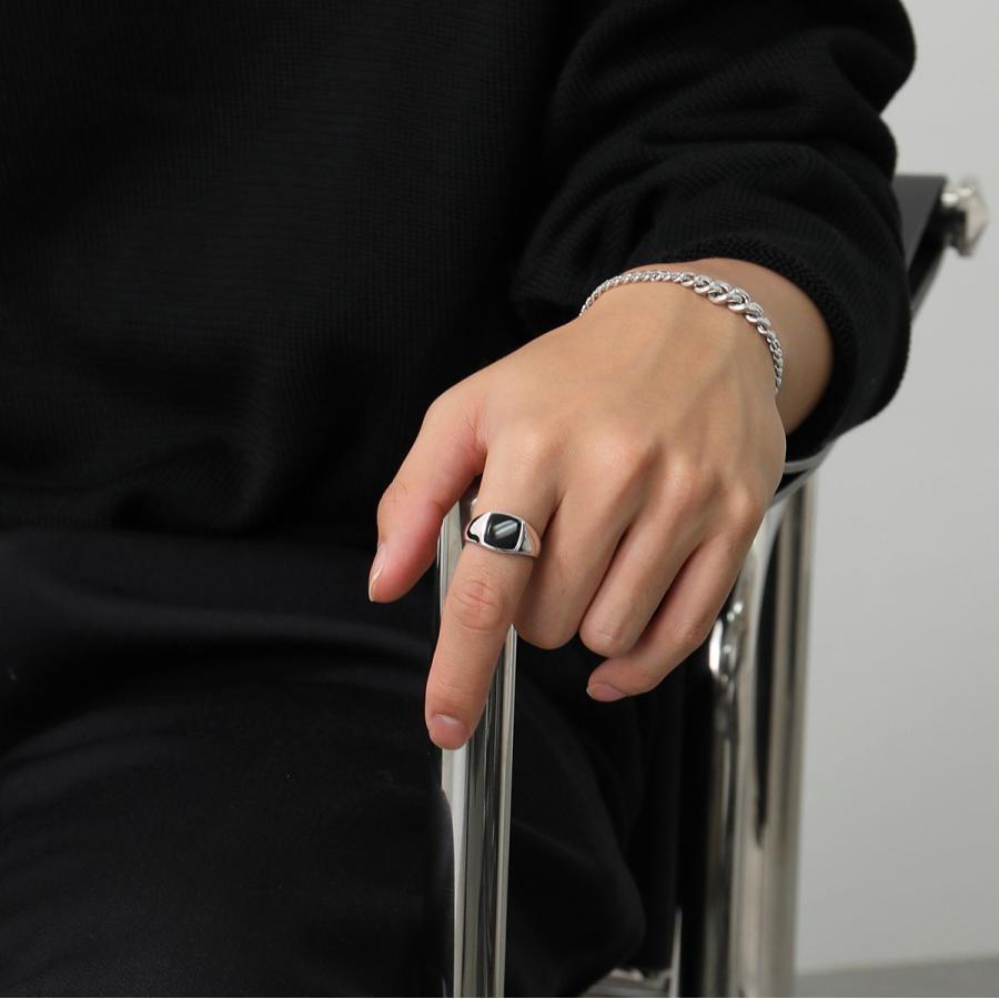 TOM WOOD（トムウッド） リング メンズ Kay Ring Polished Onyx 101276