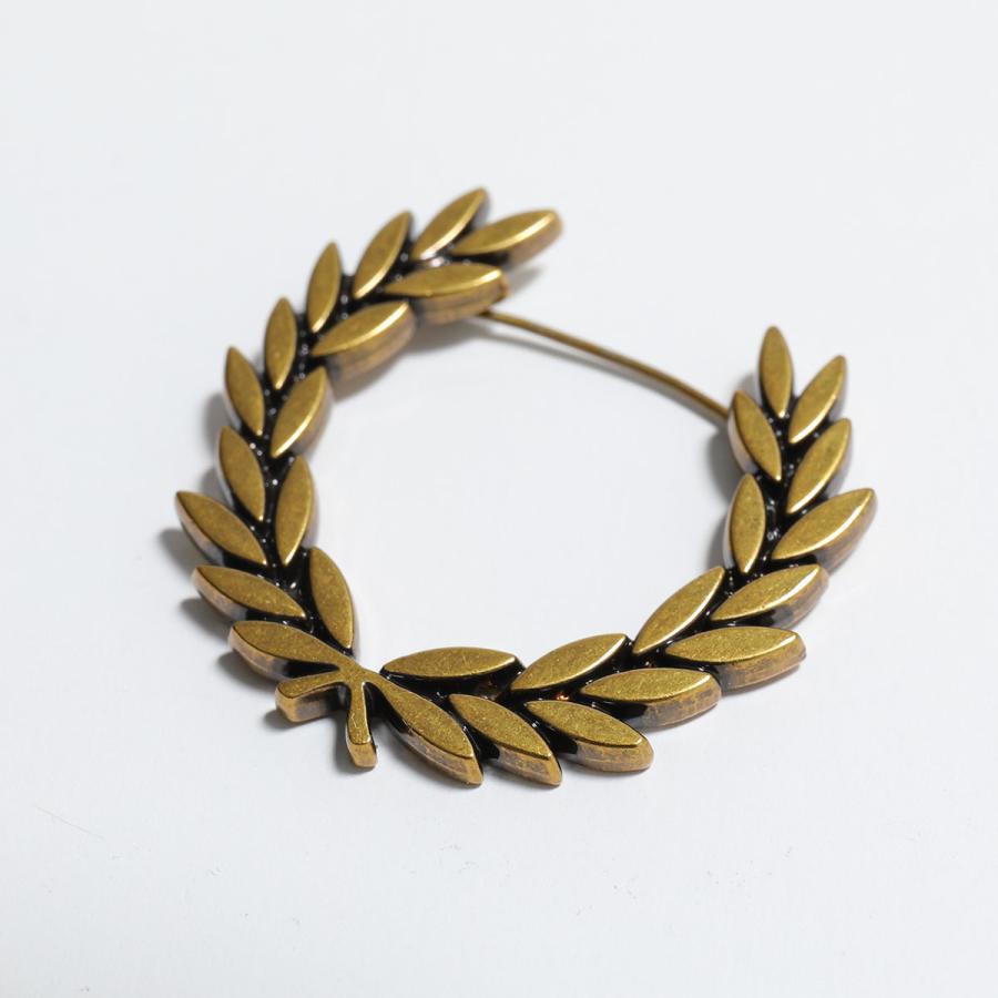FRED PERRY（フレッドペリー） フープピアス LAUREL WREATH MS4716