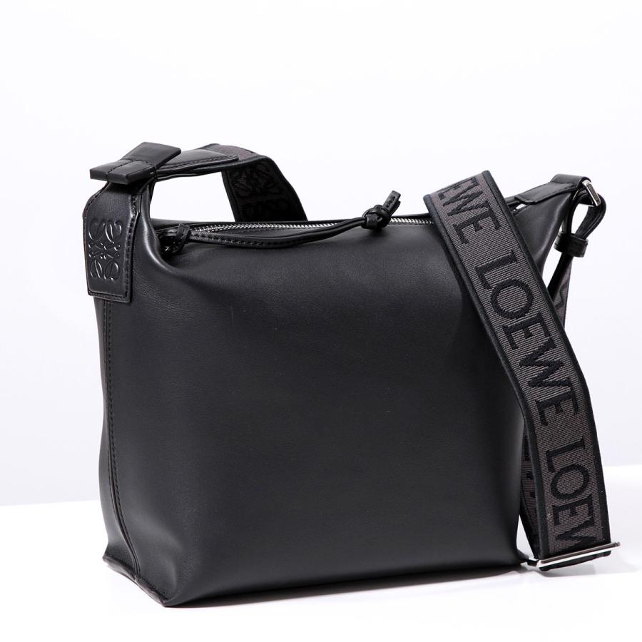 LOEWE ロエベ ショルダーバッグ CUBI キュービィ B906Q63X01 LOEWE ロエベ ショルダーバッグ CUBI キュービィ B906Q63X01