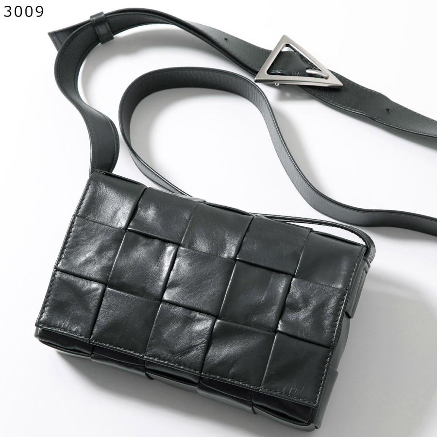 BOTTEGA VENETA（ボッテガ・ヴェネタ） ショルダーバッグ SMALL