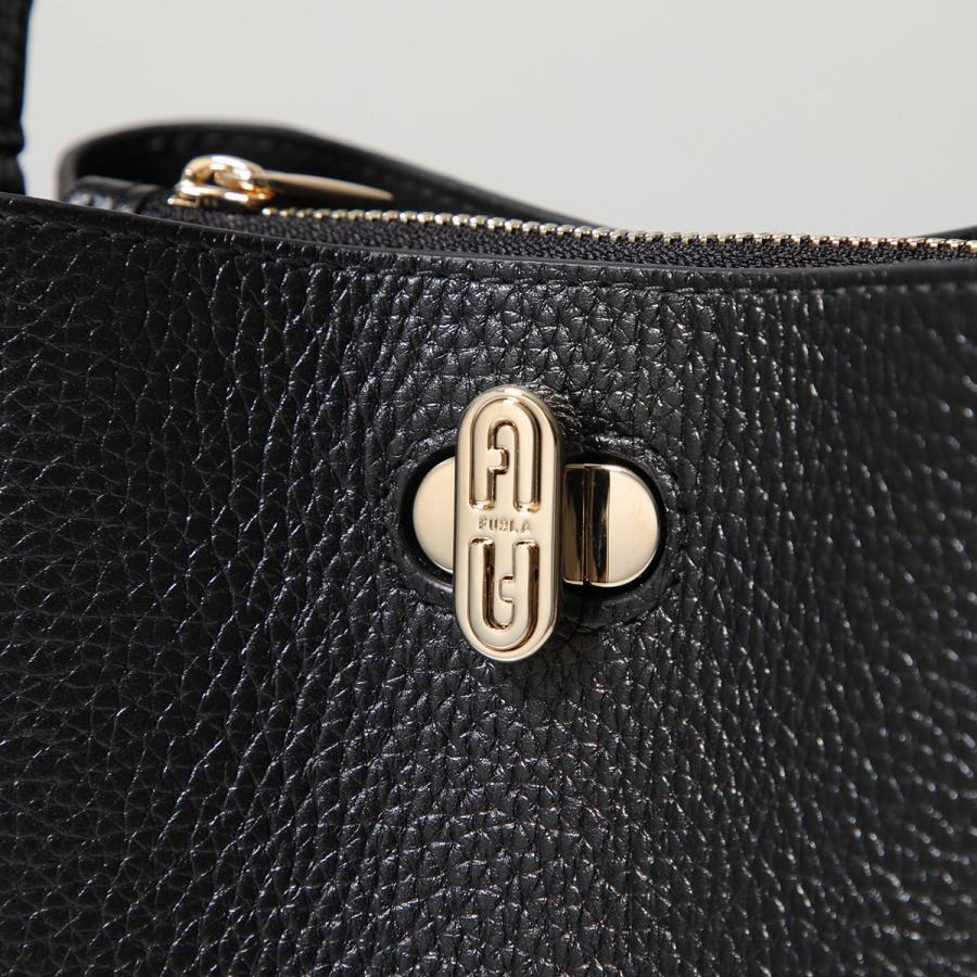 美品✨FURLA ブラック ダナエ FURLA フルラ バケットバッグ/ショルダーバッグ/クロスボディ