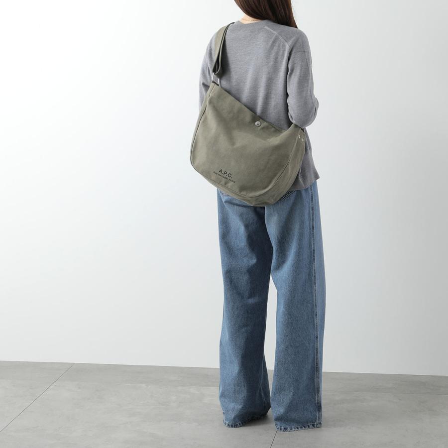A.P.C. BESACE JOURNAL ショルダーバッグ ジャーナル 大 A.P.C.（アーペーセー） APC A.P.C. ショルダーバッグ Besace Journal