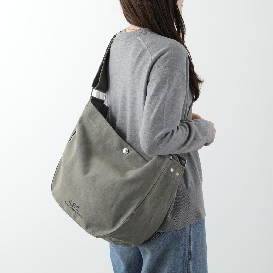 A.P.C.（アーペーセー） APC A.P.C. ショルダーバッグ Besace Journal
