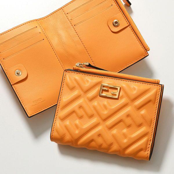 FENDI 二つ折り財布ラウンドファスナーFFズッカロゴエンボスレザー