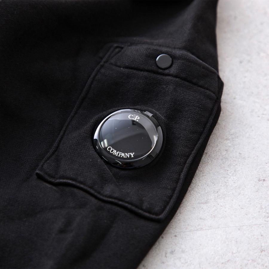 C.P. COMPANY レンズ付きパーカー C.P. COMPANY（シーピーカンパニー） パーカー Brushed and Emerized