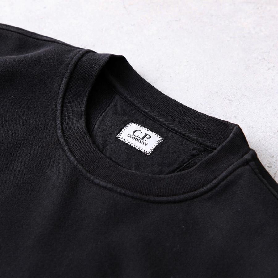 C.P. COMPANY（シーピーカンパニー） トレーナー Brushed and Emerized