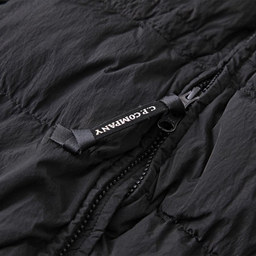 C.P. COMPANY（シーピーカンパニー） ダウンジャケット Chrome-R Down