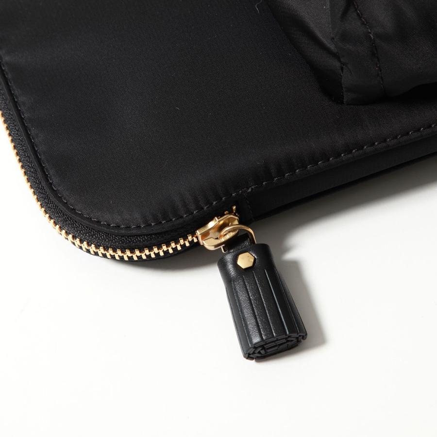 ANYA HINDMARCH（アニヤ・ハインドマーチ） クラッチバッグ Tech Case