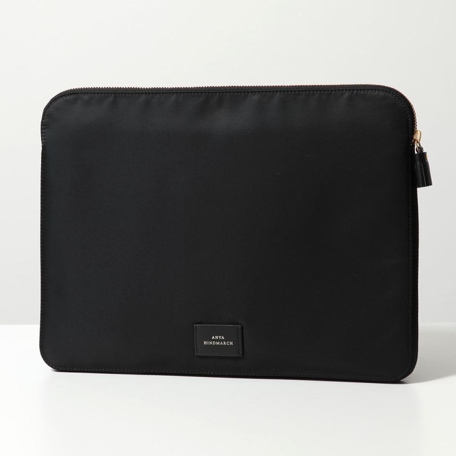ANYA HINDMARCH（アニヤ・ハインドマーチ） クラッチバッグ Tech Case