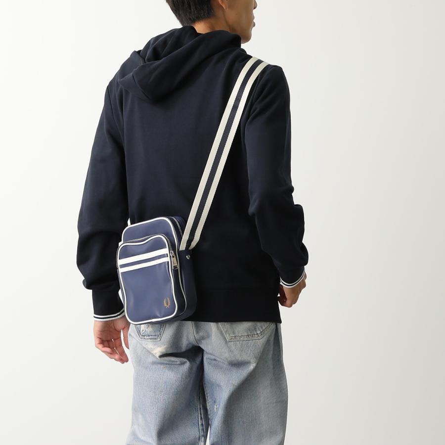 FRED PERRY（フレッドペリー） ショルダーバッグ Classic Side Bag