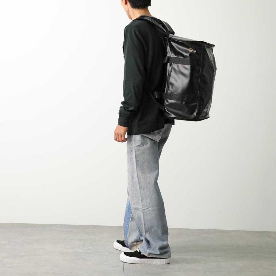 FRED PERRY フレッドペリー ボストンバッグ Tonal Barrel FRED PERRY フレッドペリー ボストンバッグ Tonal Barrel