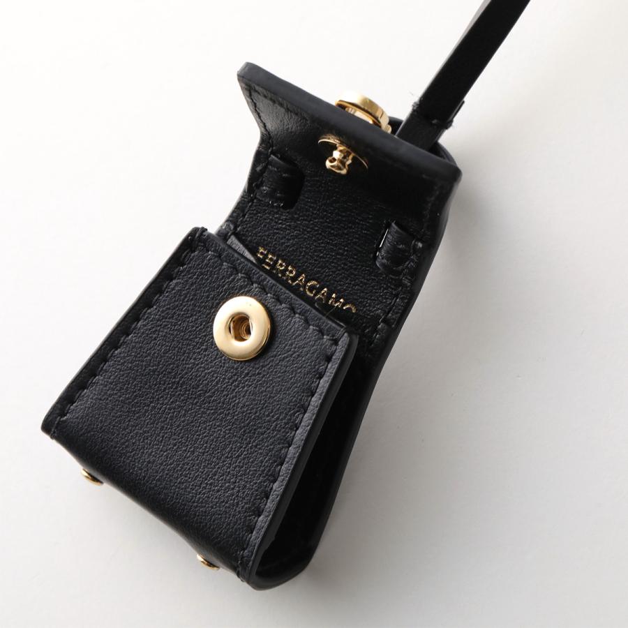 FERRAGAMO（フェラガモ） チャーム 22 0637 レディース レザー