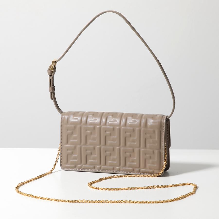 FENDI フェンディ ショルダーバッグ WALLET ON CHAIN 8M0498 FENDI フェンディ ショルダーバッグ WALLET ON CHAIN 8M0498