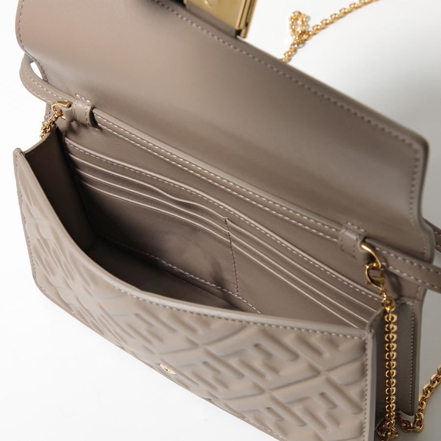 FENDI フェンディ ショルダーバッグ WALLET ON CHAIN 8M0498 FENDI フェンディ ショルダーバッグ WALLET ON CHAIN 8M0498