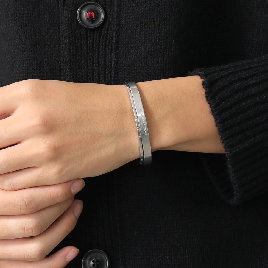 【新品未使用】Maison Margiela シルバー ナンバリング バングル Maison Margiela（メゾンマルジェラ） SI8UY0001 SV0129 メンズ