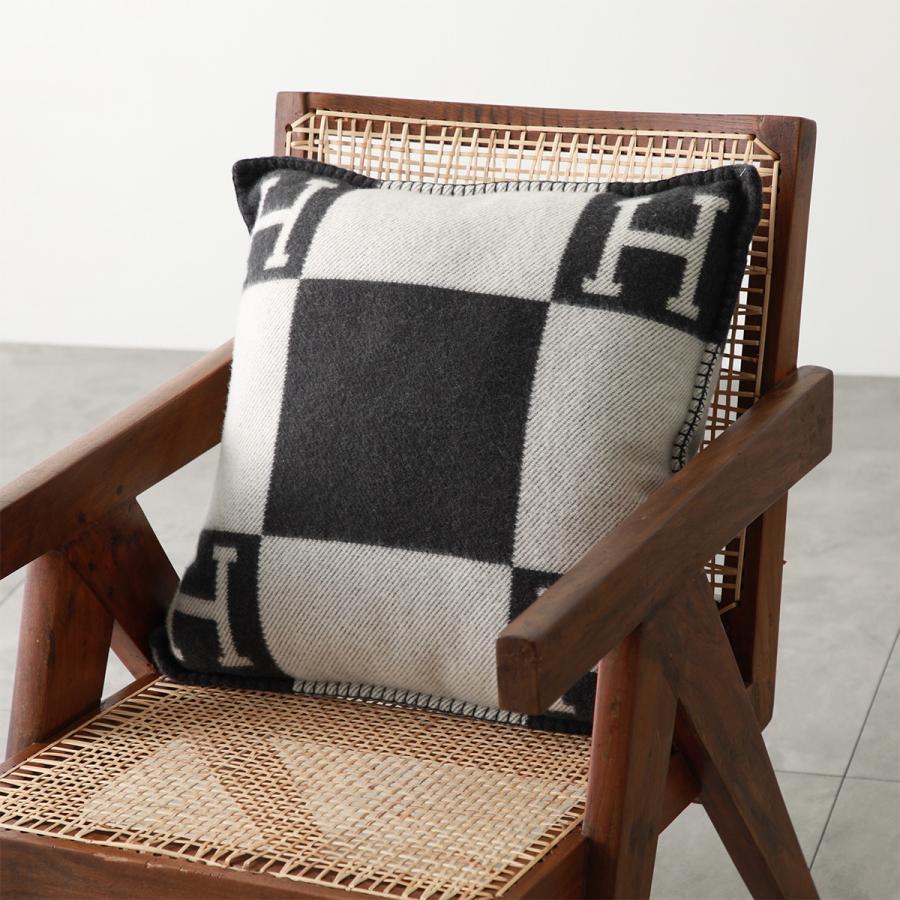 HERMES エルメス クッション アヴァロン CUSHION AVALON PM 50 HERMES エルメス クッション アヴァロン CUSHION AVALON PM 50