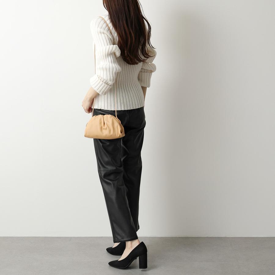 BOTTEGA VENETA ボッテガヴェネタ ショルダーバッグ The Pouch BOTTEGA VENETA ボッテガヴェネタ ショルダーバッグ The Pouch