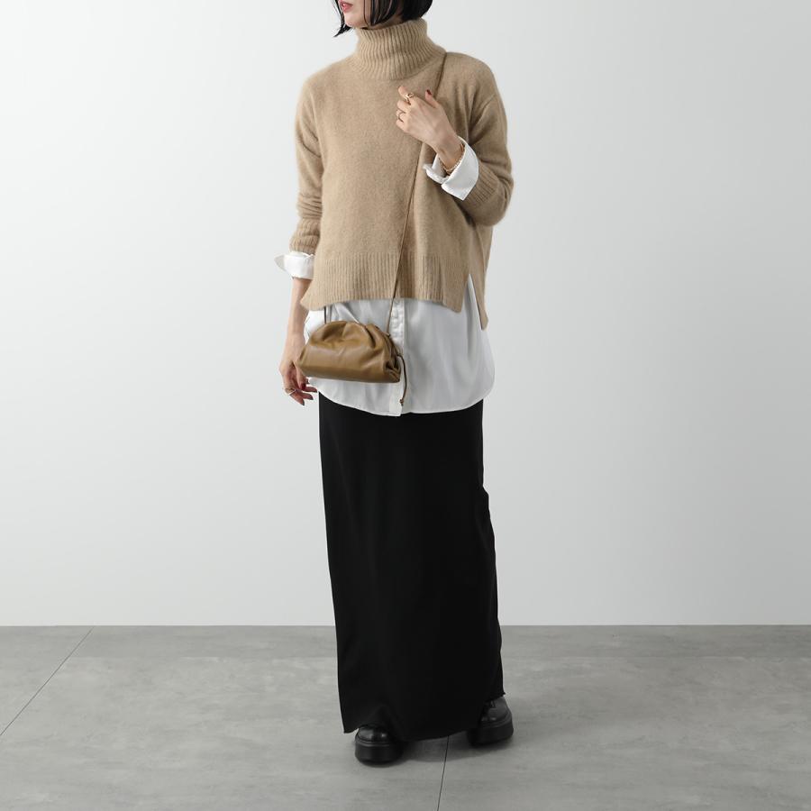 BOTTEGA VENETA ボッテガヴェネタ ショルダーバッグ The Pouch BOTTEGA VENETA ボッテガヴェネタ ショルダーバッグ The Pouch