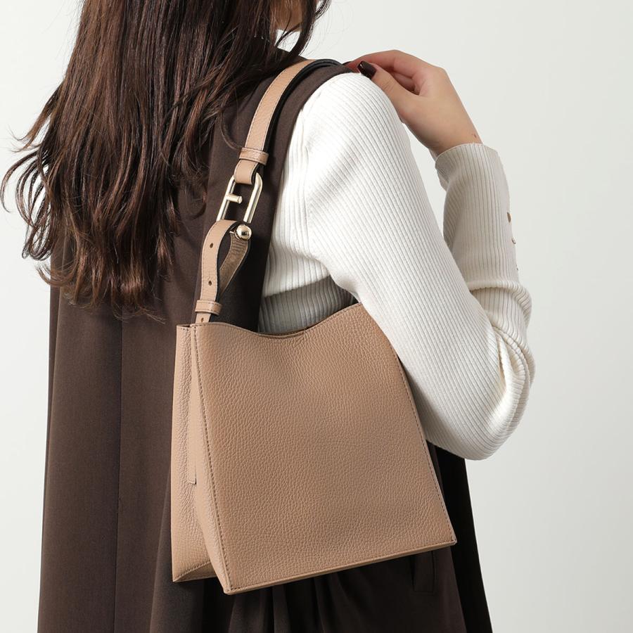 FURURA　ハンドバッグ　美品 FURLA（フルラ） ハンドバッグ NUVOLA MINI ヌヴォラ WB01373 HSF000