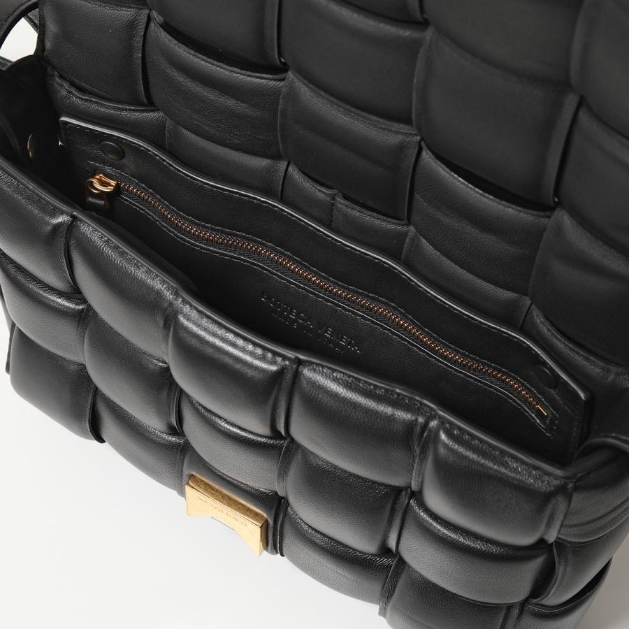 BOTTEGA VENETA（ボッテガ・ヴェネタ） ショルダーバッグ パデッド