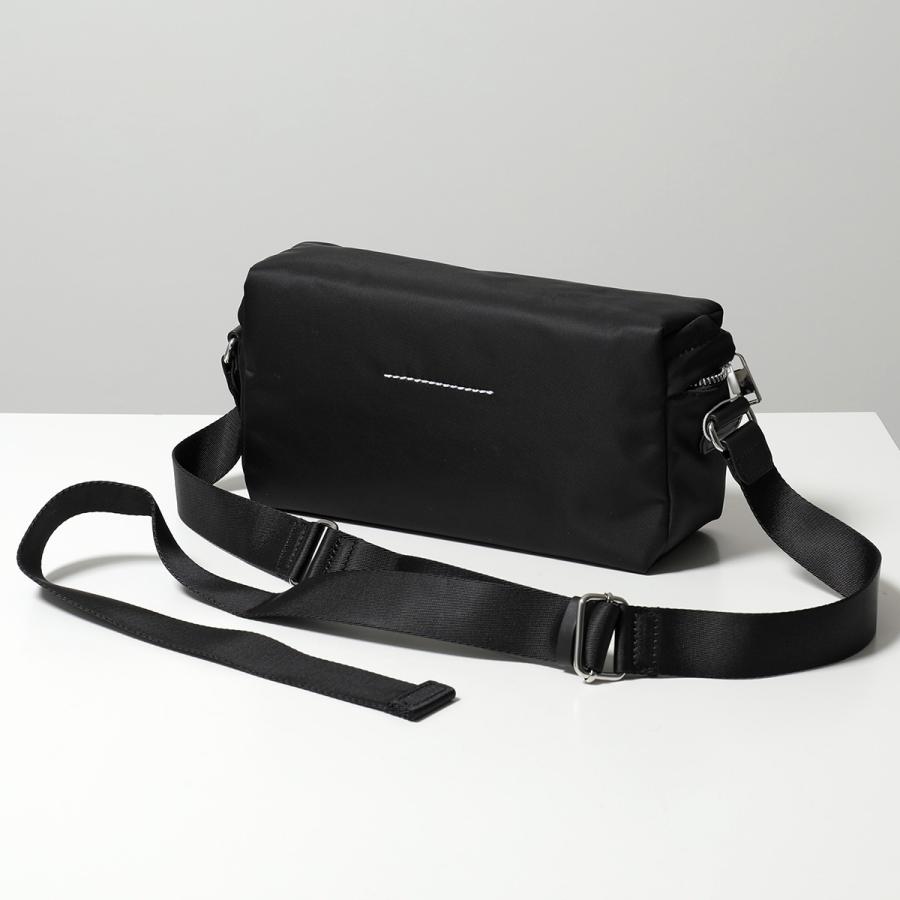 Maison Margiela 黒 ボディバッグ ナイロン MM6 エムエムシックス メゾンマルジェラ ボディバッグ SB5WG0023
