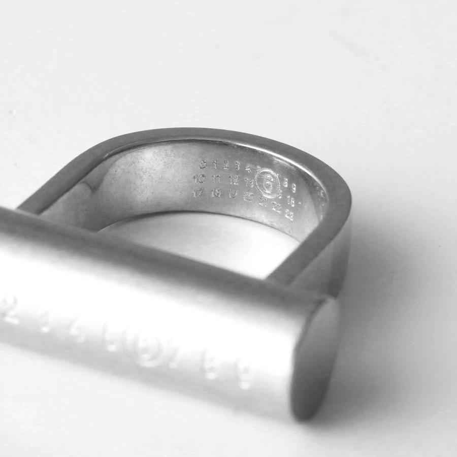 MM6 エムエムシックス メゾンマルジェラ リング SM7UQ0069 P7065