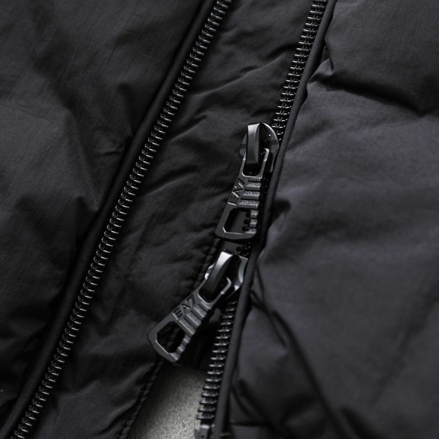 EA7 EMPORIO ARMANI エアセッテ エンポリオアルマーニ 中綿ジャケット