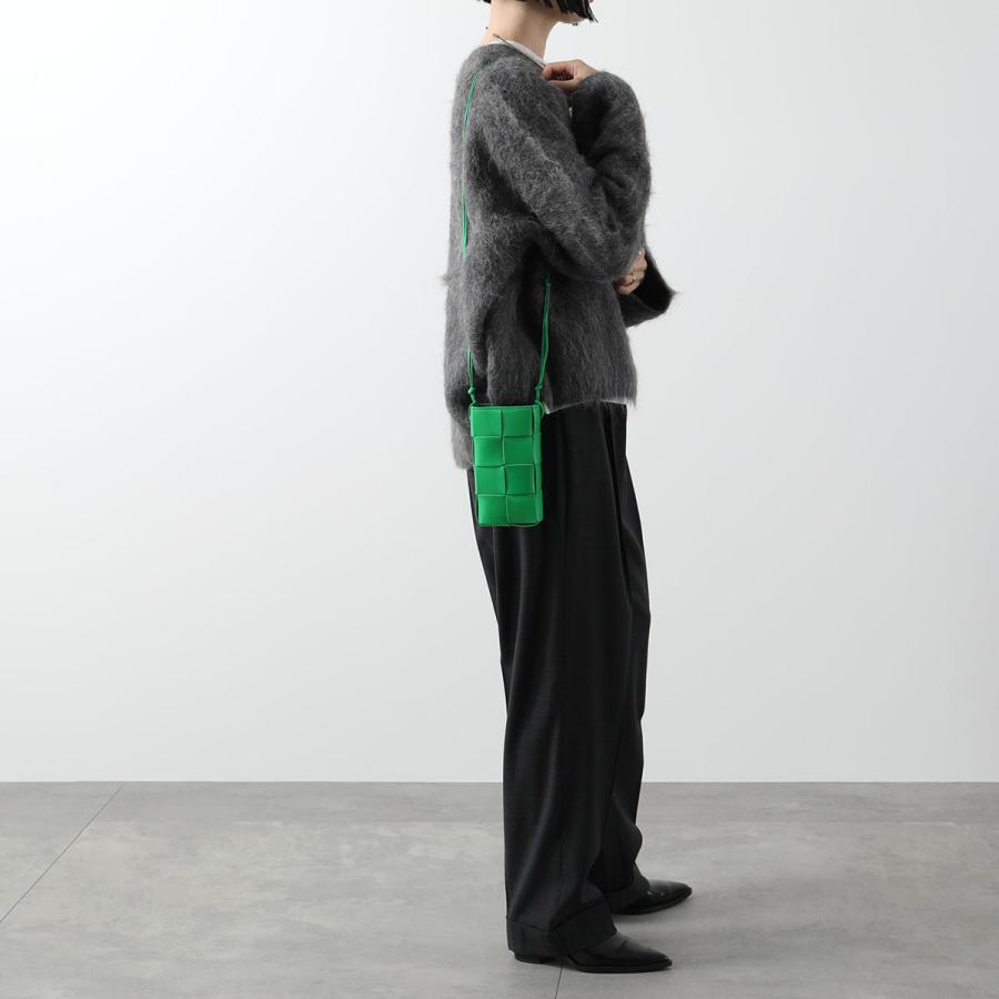 本物 ボッテガ ヴェネタ BOTTEGA VENETA カセット マキシイントレチャート フォンケース ポシェット レザー カーキ 730541 バッグ 中古 BOTTEGA VENETA - 本物 ボッテガ ヴェネタ BOTTEGA VENETA カセット