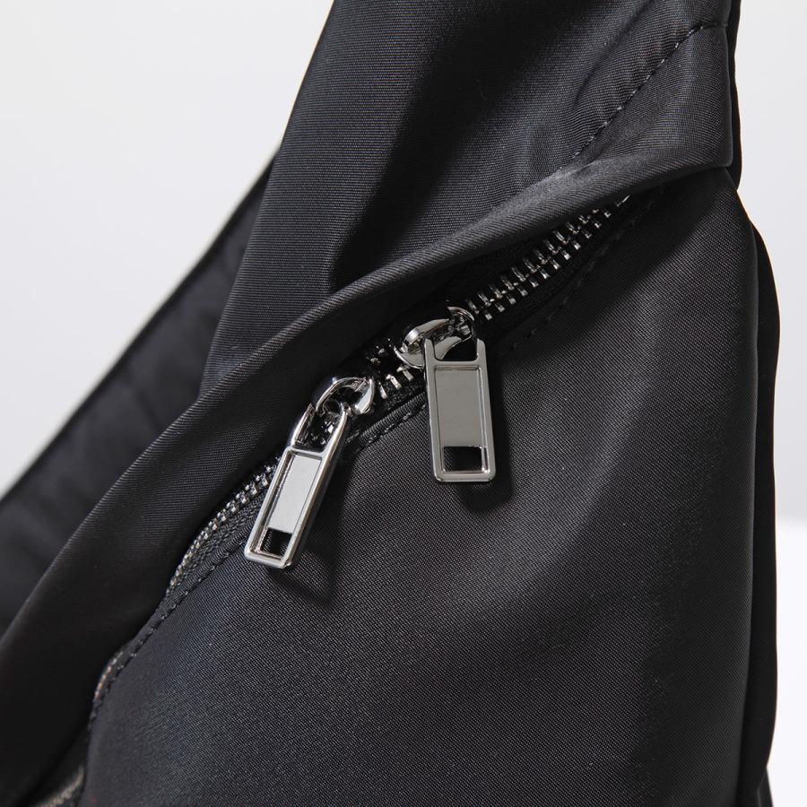 MM6 エムエムシックス メゾンマルジェラ ボディバッグ JAPANESE SLING