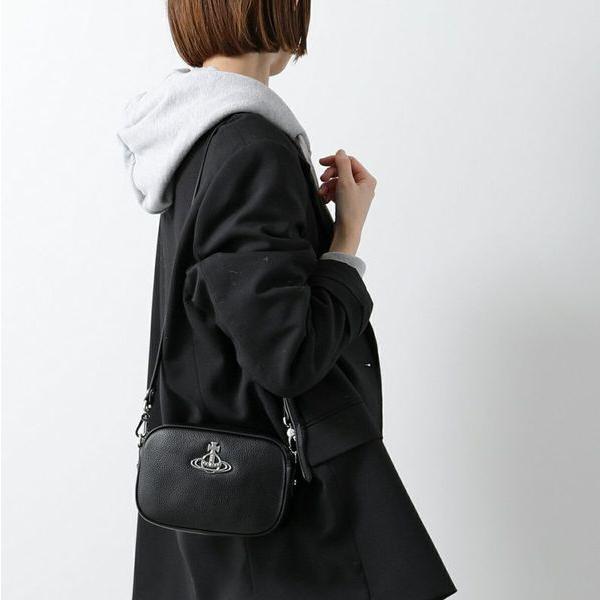Vivienne Westwood（ヴィヴィアンウエストウッド） カメラバッグ ANNA