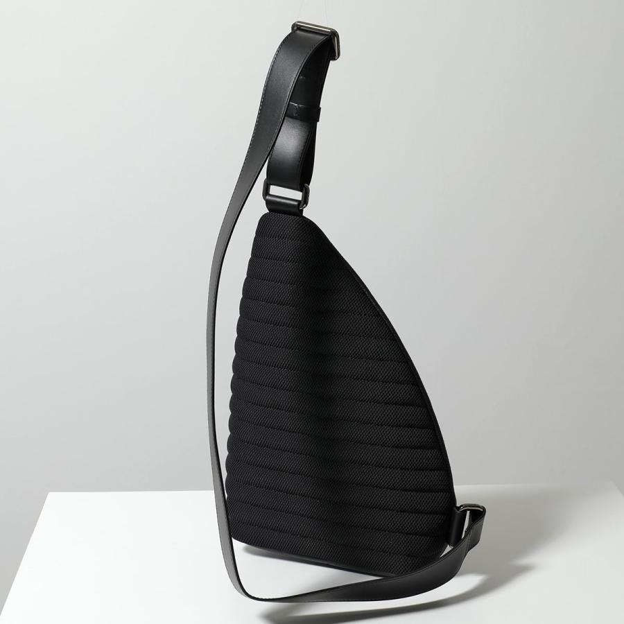 Christian Louboutin（クリスチャンルブタン） ボディバッグ Funky