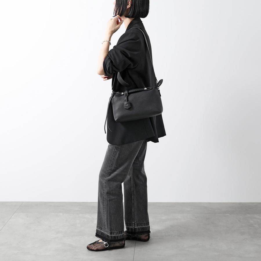 FENDI フェンディ ショルダーバッグ BY THE WAY MEDIUM バイ ザ FENDI フェンディ ショルダーバッグ BY THE WAY MEDIUM バイ ザ