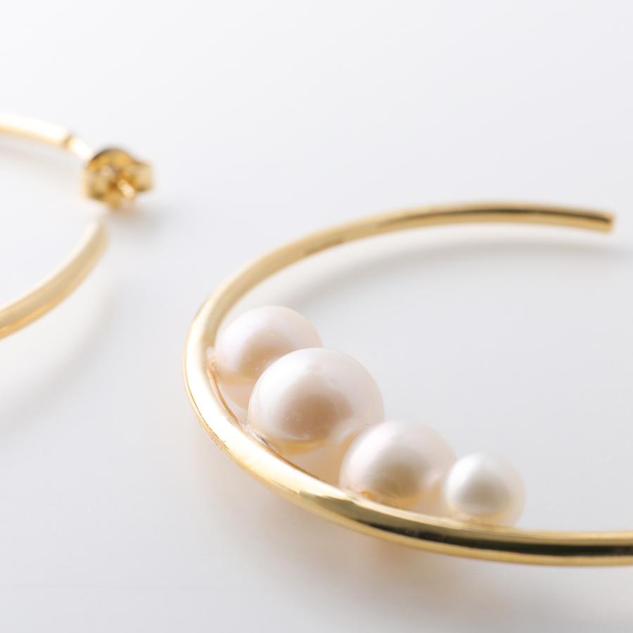 Otiumberg オティウムバーグ フープピアス Large Trio Pearl Hoops OEY24S-3075 レディース パール silver925 14Kゴールドヴェルメイユ ゴールドの画像