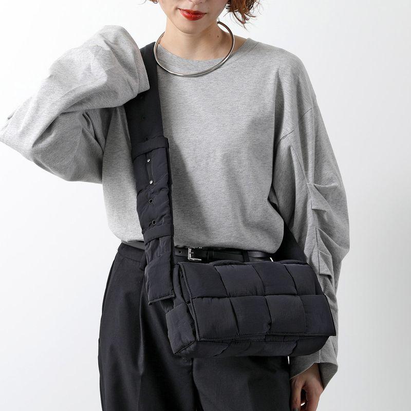 BOTTEGA VENETA（ボッテガ・ヴェネタ） ショルダーバッグ MEDIUM